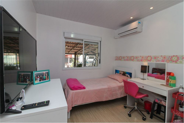 Imagem Casa com 2 Quartos à Venda, em Aberta Dos Morros - Porto Alegre Imagem Casa com 2 Quartos à Venda, em Aberta Dos Morros - Porto Alegre