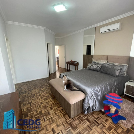 Imagem Casa com 3 Quartos à Venda, 396 m² em Boqueirão - Curitiba Imagem Casa com 3 Quartos à Venda, 396 m² em Boqueirão - Curitiba