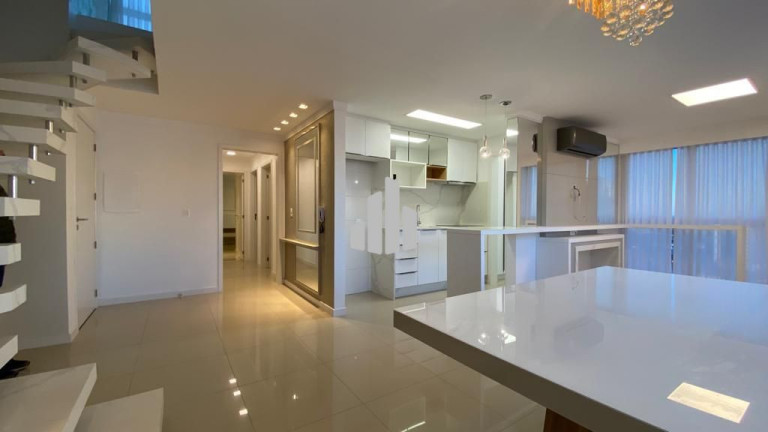Imagem Cobertura com 3 Quartos à Venda, 200 m² em Predial - Torres