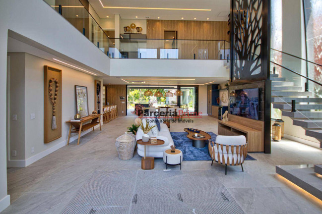 Imagem Casa com 6 Quartos à Venda, 700 m² em Riviera Módulo 16 - Bertioga Imagem Casa com 6 Quartos à Venda, 700 m² em Riviera Módulo 16 - Bertioga