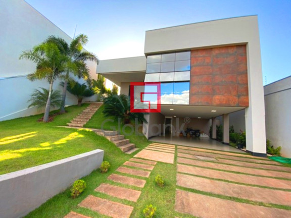 Casa com 3 Quartos à Venda,  em Ibituruna - Montes Claros