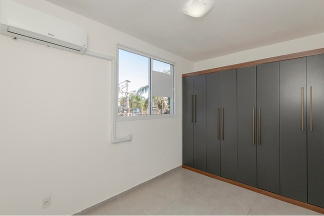 Imagem Imóvel com 2 Quartos à Venda, 43 m² em Tristeza - Porto Alegre Imagem Imóvel com 2 Quartos à Venda, 43 m² em Tristeza - Porto Alegre