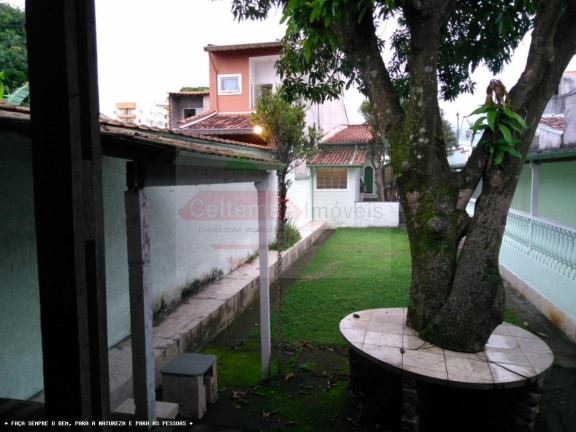 Imagem Casa com 3 Quartos à Venda, 218 m² em Vila Sao Jose - Taubaté Imagem Casa com 3 Quartos à Venda, 218 m² em Vila Sao Jose - Taubaté