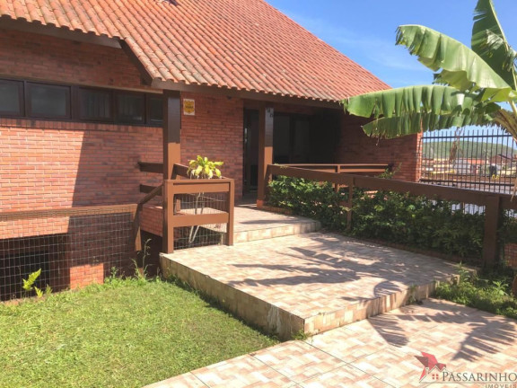 Imagem Casa com 9 Quartos à Venda, 450 m² em Praia Da Cal - Torres