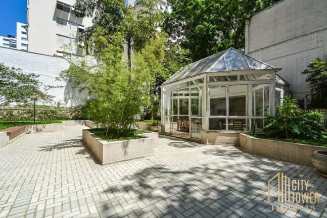 Imagem Apartamento com 2 Quartos à Venda, 64 m² em Moema - São Paulo