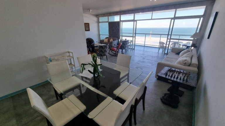 Imagem Apartamento com 3 Quartos à Venda, 198 m² em Pitangueiras - Guarujá