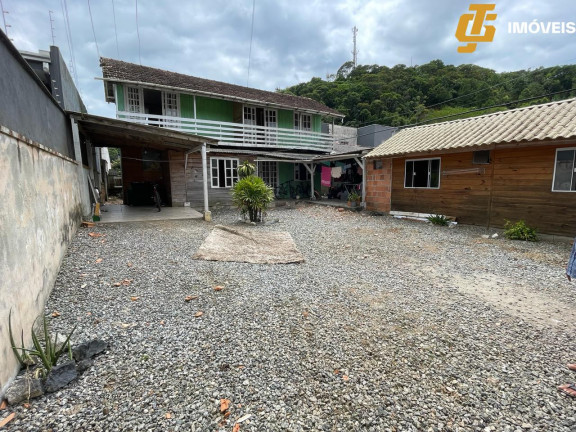 Imagem Casa à Venda, 288 m² em Monte Alegre - Camboriú Imagem Casa à Venda, 288 m² em Monte Alegre - Camboriú