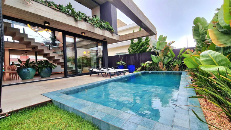 Imagem Casa com 5 Quartos à Venda, em Remanso - Xangri-lá Imagem Casa com 5 Quartos à Venda, em Remanso - Xangri-lá