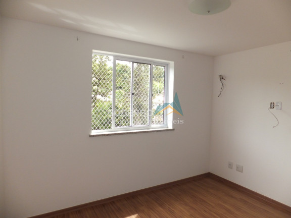 Imagem Imóvel com 3 Quartos à Venda, 100 m² em Várzea - Teresópolis Imagem Imóvel com 3 Quartos à Venda, 100 m² em Várzea - Teresópolis