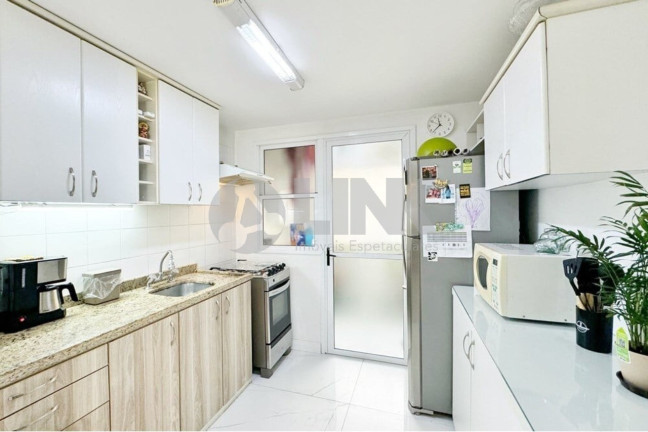 Imagem Imóvel com 4 Quartos à Venda, em Sarandi - Porto Alegre Imagem Imóvel com 4 Quartos à Venda, em Sarandi - Porto Alegre