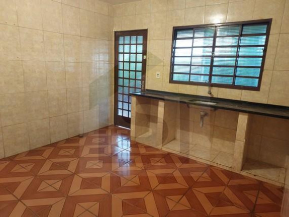 Imagem Casa com 1 Quarto à Venda, 75 m² em Jardim Itamarati - Botucatu Imagem Casa com 1 Quarto à Venda, 75 m² em Jardim Itamarati - Botucatu