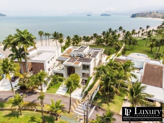 Imagem Casa com 8 Quartos à Venda, 647 m² em Tabatinga - Caraguatatuba Imagem Casa com 8 Quartos à Venda, 647 m² em Tabatinga - Caraguatatuba