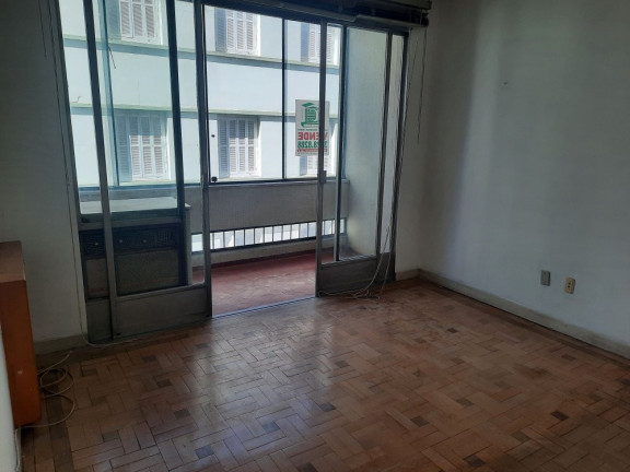 Imagem Apartamento com 3 Quartos à Venda, 172 m² em Centro Histórico - Porto Alegre Imagem Apartamento com 3 Quartos à Venda, 172 m² em Centro Histórico - Porto Alegre
