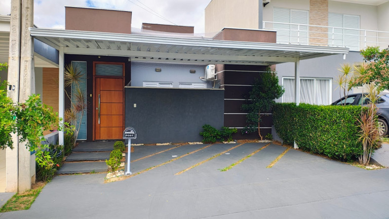 Casa com 3 Quartos à Venda, 117 m² em Horto Florestal - Sorocaba