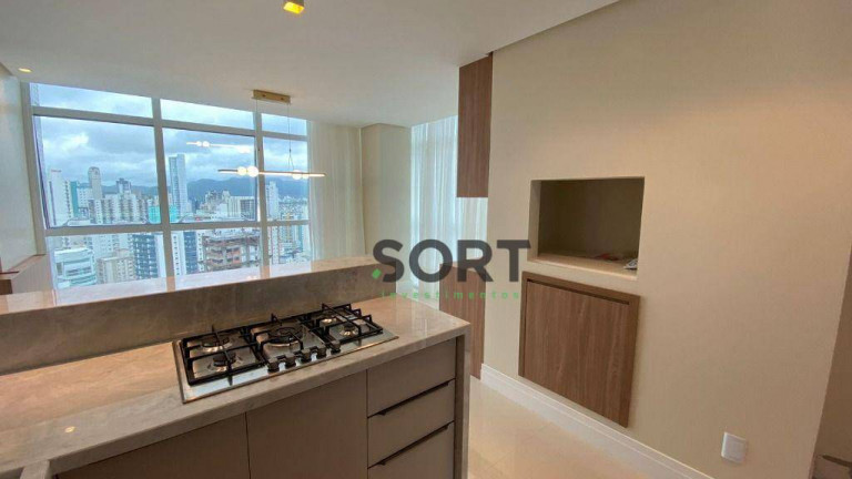 Imagem Apartamento com 4 Quartos para Alugar, 144 m² em Centro - Balneário Camboriú