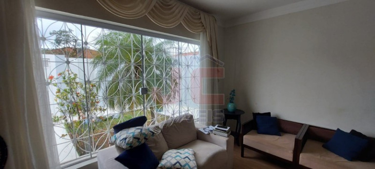 Imagem Casa com 3 Quartos à Venda, em Marilia - Ribeirão Preto Imagem Casa com 3 Quartos à Venda, em Marilia - Ribeirão Preto