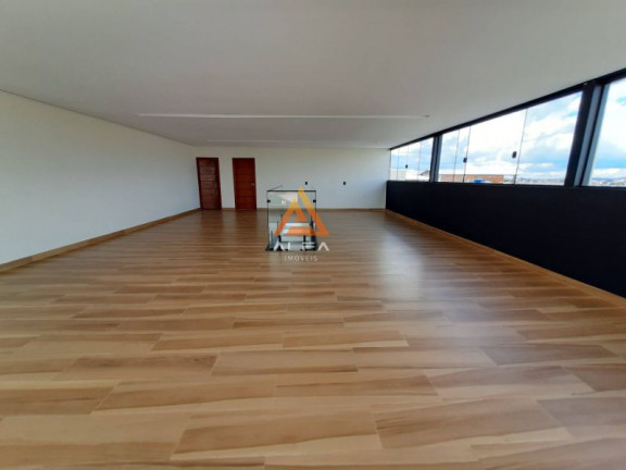 Imagem Casa com 3 Quartos à Venda, 205 m² Imagem Casa com 3 Quartos à Venda, 205 m²
