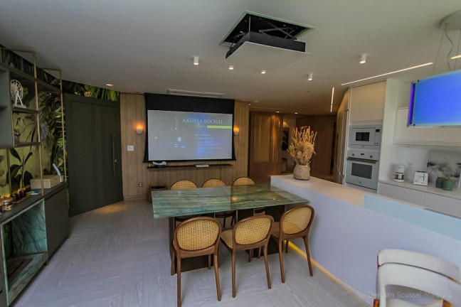 Imagem Apartamento com 4 Quartos à Venda, 300 m² em Não Informado - Não Informado
