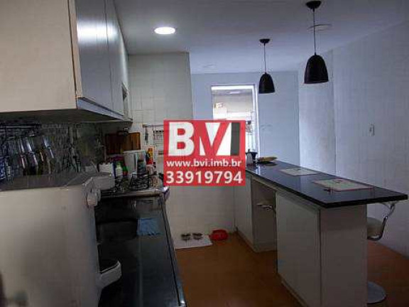 Imagem Casa com 5 Quartos à Venda, 150 m² em Vila Kosmos - Rio De Janeiro
