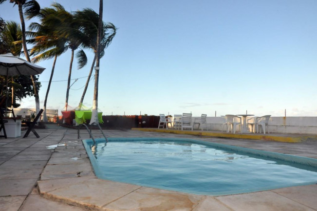 Imagem Casa com 7 Quartos à Venda, 325 m² em Maria Farinha - Paulista Imagem Casa com 7 Quartos à Venda, 325 m² em Maria Farinha - Paulista