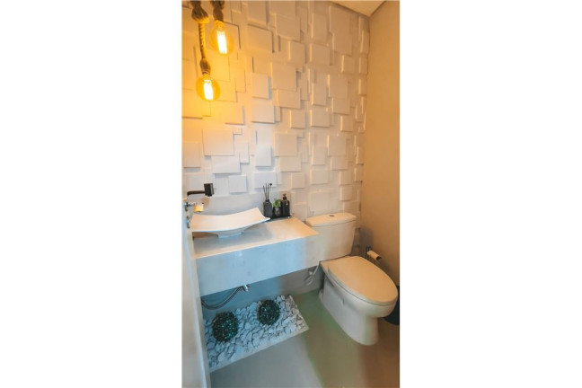 Imagem Imóvel com 2 Quartos à Venda, em Praia Dos Amores - Balneário Camboriú Imagem Imóvel com 2 Quartos à Venda, em Praia Dos Amores - Balneário Camboriú