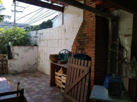 Imagem Casa com 4 Quartos à Venda, 208 m² em Piratininga - Niterói