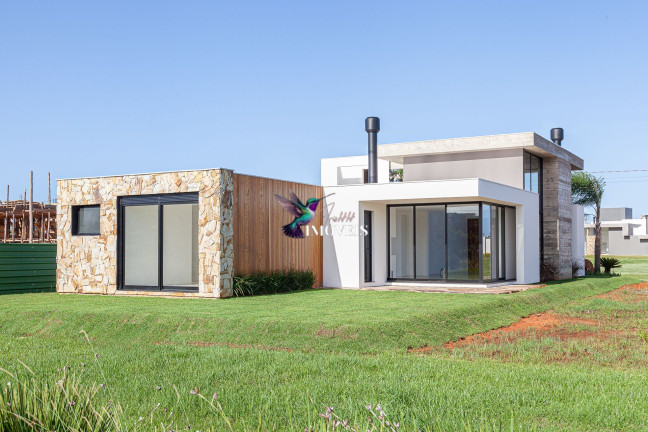 Imagem Casa com 3 Quartos à Venda, 204 m² em Centenário - Torres Imagem Casa com 3 Quartos à Venda, 204 m² em Centenário - Torres