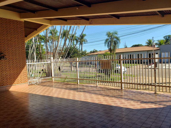 Imagem Casa com 3 Quartos à Venda, 1.128 m² em Cidade Jardim - Pirassununga Imagem Casa com 3 Quartos à Venda, 1.128 m² em Cidade Jardim - Pirassununga