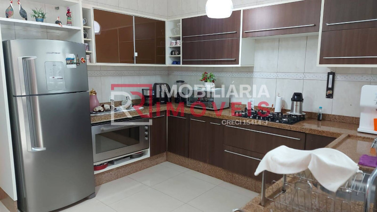 Imagem Casa com 3 Quartos à Venda, 400 m² em Jardim Das Palmeiras - Lucas Do Rio Verde Imagem Casa com 3 Quartos à Venda, 400 m² em Jardim Das Palmeiras - Lucas Do Rio Verde