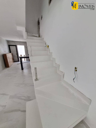 Imagem Casa com 4 Quartos à Venda, 141 m² em Palmeiras - Cabo Frio Imagem Casa com 4 Quartos à Venda, 141 m² em Palmeiras - Cabo Frio