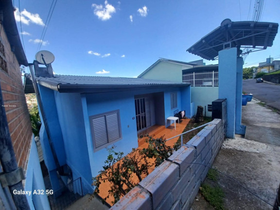 Imagem Casa com 5 Quartos à Venda, 318 m² em Industriários - Concórdia Imagem Casa com 5 Quartos à Venda, 318 m² em Industriários - Concórdia