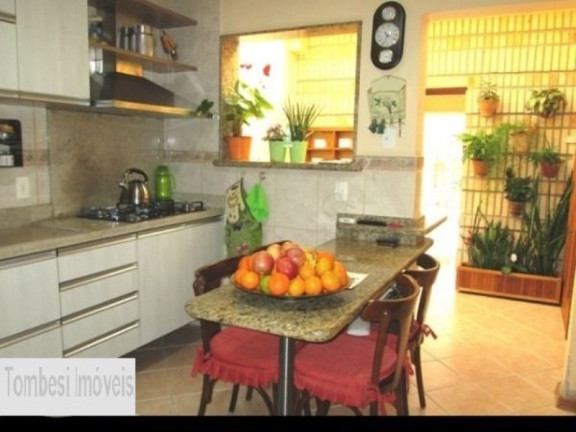 Imagem Casa com 3 Quartos à Venda, 187 m² em Sarandi - Porto Alegre Imagem Casa com 3 Quartos à Venda, 187 m² em Sarandi - Porto Alegre