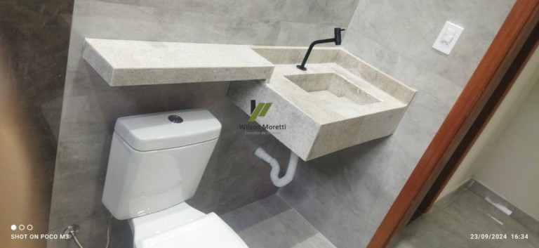 Imagem Casa com 3 Quartos à Venda, 145 m²