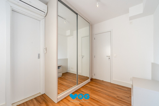 Imagem Imóvel com 3 Quartos à Venda, 121 m² em Petrópolis - Porto Alegre
