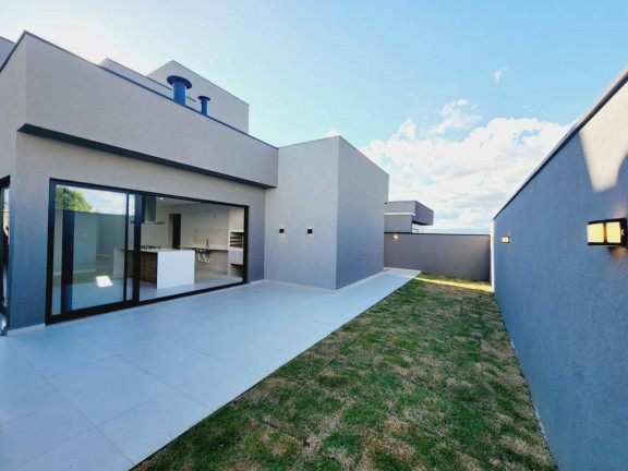 Imagem Casa com 3 Quartos à Venda, 30 m² em Bairro Do Grama - Caçapava Imagem Casa com 3 Quartos à Venda, 30 m² em Bairro Do Grama - Caçapava