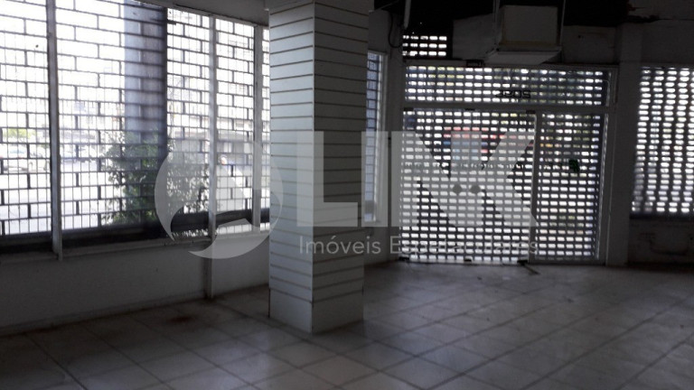Imagem Imóvel com 1 Quarto à Venda, 410 m² em São Geraldo - Porto Alegre Imagem Imóvel com 1 Quarto à Venda, 410 m² em São Geraldo - Porto Alegre