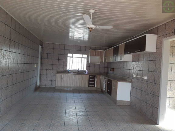 Imagem Casa com 3 Quartos à Venda, 180 m² em Uvaranas - Ponta Grossa Imagem Casa com 3 Quartos à Venda, 180 m² em Uvaranas - Ponta Grossa