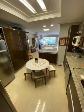 Imagem Apartamento com 3 Quartos à Venda, 250 m² em Agronomica - Florianópolis Imagem Apartamento com 3 Quartos à Venda, 250 m² em Agronomica - Florianópolis