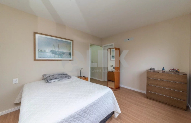 Imagem Apartamento com 3 Quartos à Venda, 81 m² em Santana - Porto Alegre