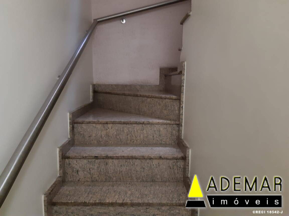 Imagem Casa com 3 Quartos à Venda, 250 m² em Piraporinha - Diadema