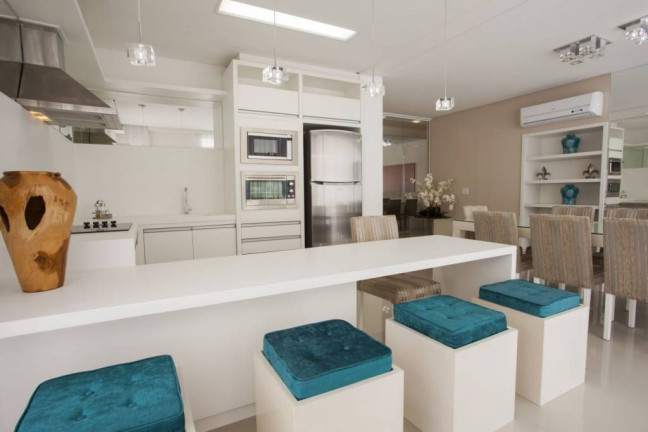 Imagem Apartamento com 3 Quartos à Venda, 131 m² em Centro - Balneário Camboriú Imagem Apartamento com 3 Quartos à Venda, 131 m² em Centro - Balneário Camboriú