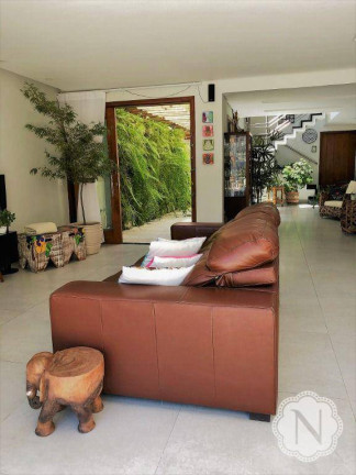 Imagem Sobrado com 4 Quartos à Venda, 236 m² em Suarão - Itanhaém Imagem Sobrado com 4 Quartos à Venda, 236 m² em Suarão - Itanhaém