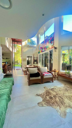 Imagem Casa com 3 Quartos à Venda, 230 m² em Itacorubi - Florianópolis Imagem Casa com 3 Quartos à Venda, 230 m² em Itacorubi - Florianópolis