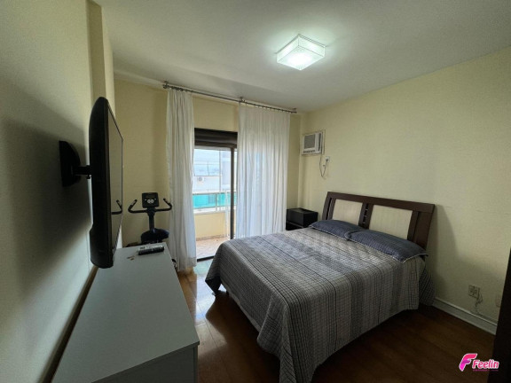 Imagem Apartamento com 3 Quartos à Venda, 110 m² em Centro - Florianópolis Imagem Apartamento com 3 Quartos à Venda, 110 m² em Centro - Florianópolis