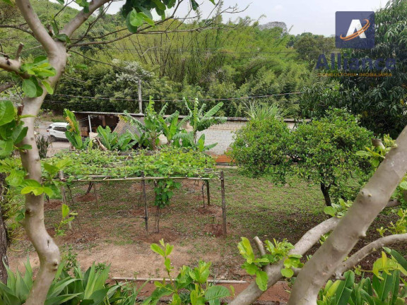 Imagem Chácara com 4 Quartos à Venda, 220 m² em Estiva - Louveira
