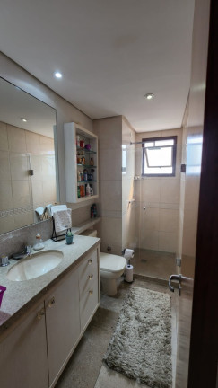 Imagem Imóvel com 3 Quartos à Venda, 206 m² em Menino Deus - Porto Alegre Imagem Imóvel com 3 Quartos à Venda, 206 m² em Menino Deus - Porto Alegre
