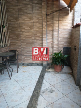 Imagem Casa com 2 Quartos à Venda, 48 m² em Irajá - Rio De Janeiro Imagem Casa com 2 Quartos à Venda, 48 m² em Irajá - Rio De Janeiro