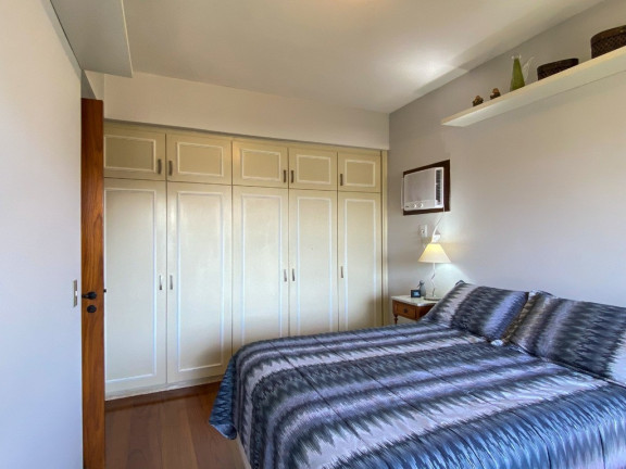 Imagem Imóvel com 3 Quartos à Venda, 140 m² em Rio Branco - Porto Alegre Imagem Imóvel com 3 Quartos à Venda, 140 m² em Rio Branco - Porto Alegre
