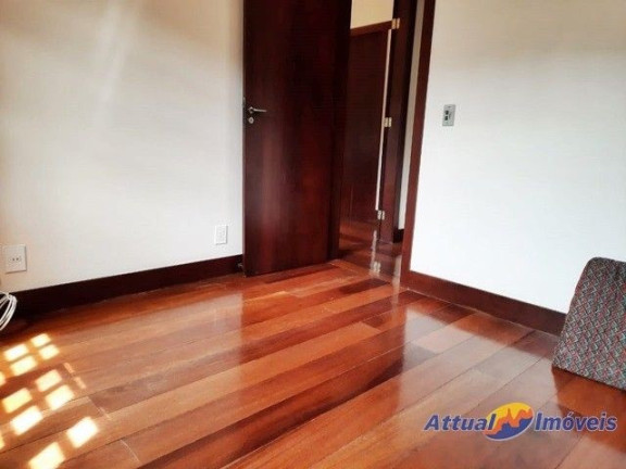 Imagem Casa com 4 Quartos à Venda, 260 m² em Quinta Da Barra - Teresópolis Imagem Casa com 4 Quartos à Venda, 260 m² em Quinta Da Barra - Teresópolis