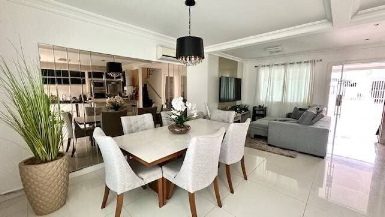 Casa com 3 Quartos à Venda, 400 m² em Nações - Balneário Camboriú